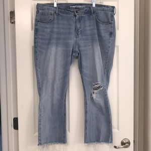 Old Navy Boyfriend Cropped Ripped Jeans